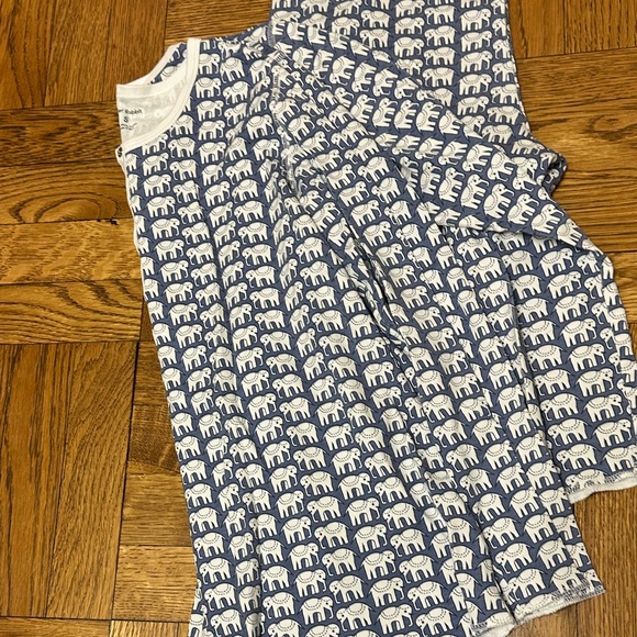 Roller Rabbit Blue and White Elephant Pajama Set - Picture 3 of 4